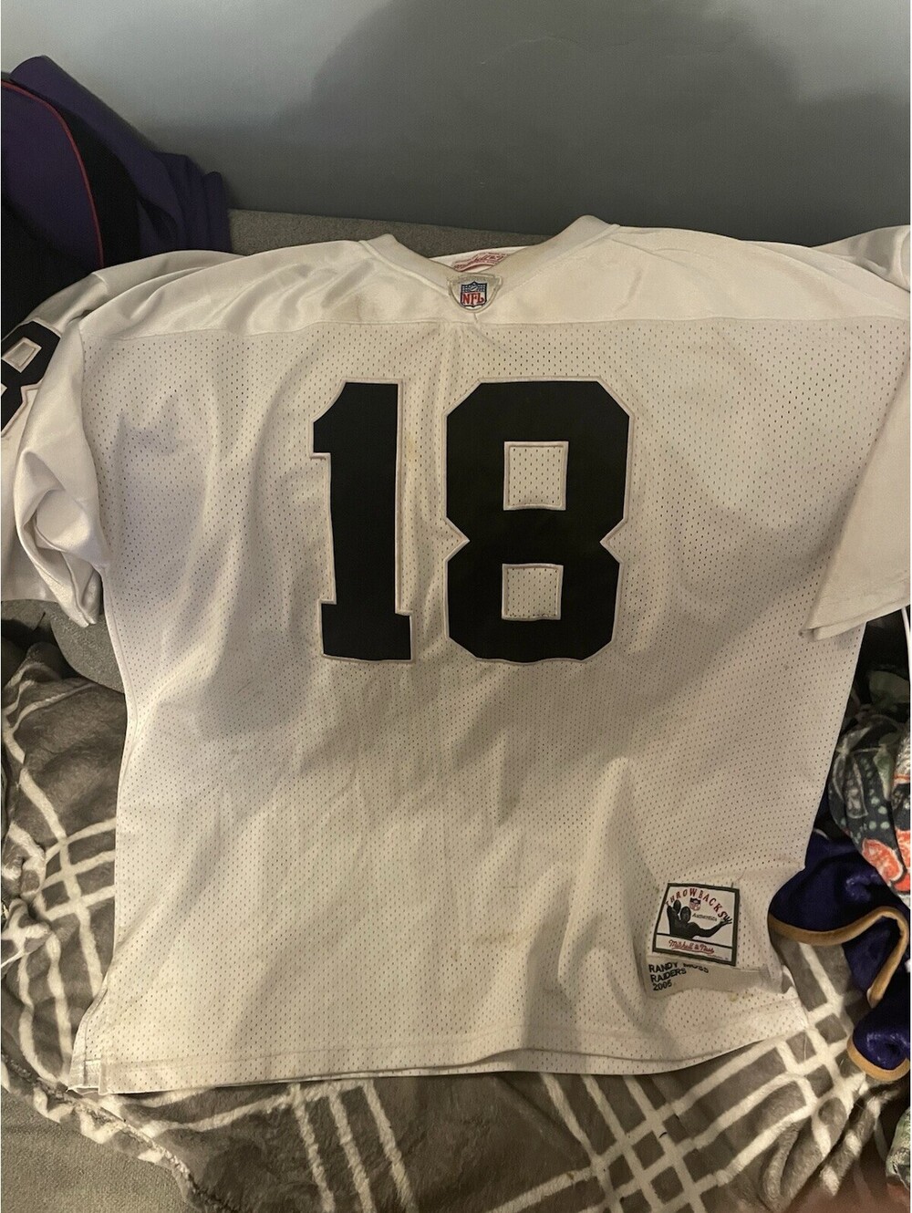 Randy Moss Jersey Oakland Raiders Stiched, Shows Stains, Size 56